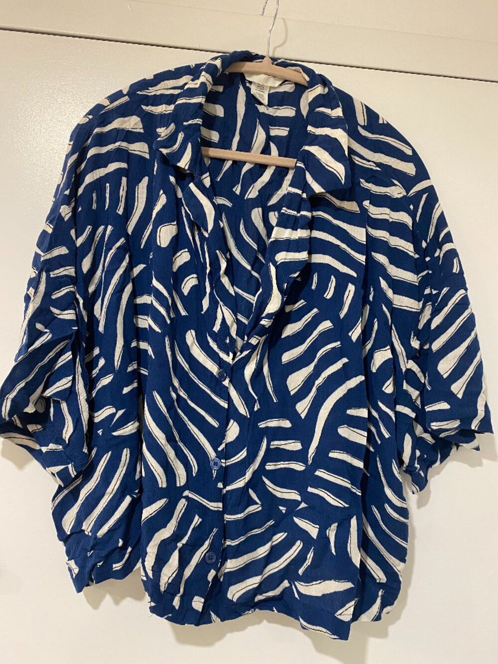 H&M Short Sleeved Button Down Shirt - XXL